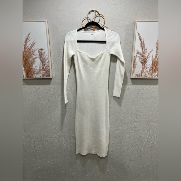 Cozy Off White Midi Sweater Dress - Picture 2 of 4